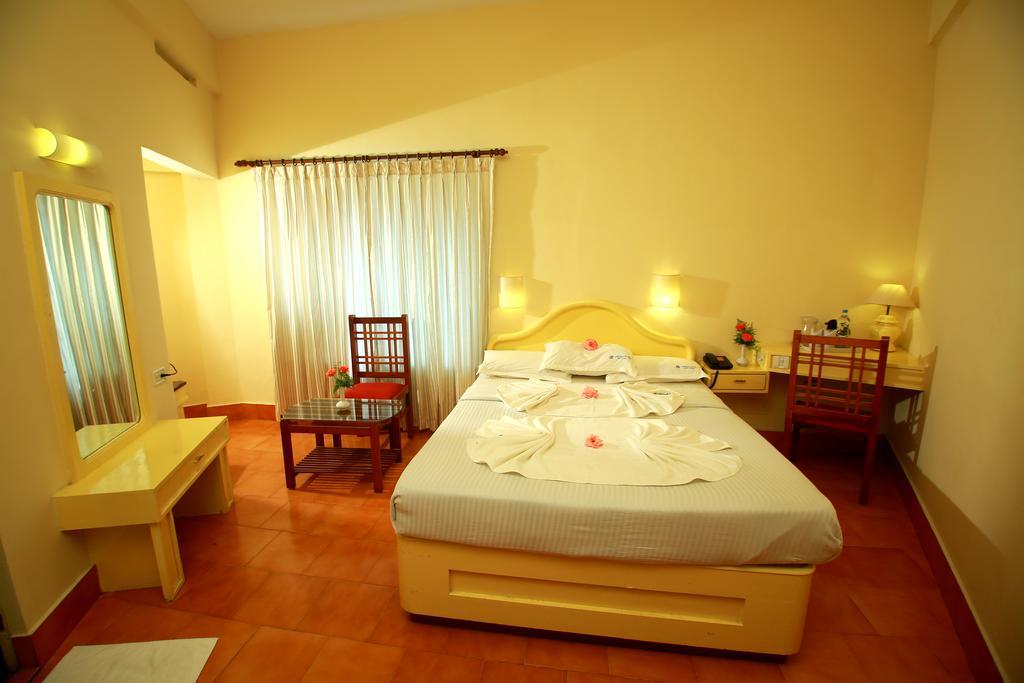 Michaels Inn Теккади Экстерьер фото