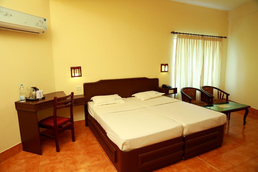 Michaels Inn Теккади Экстерьер фото